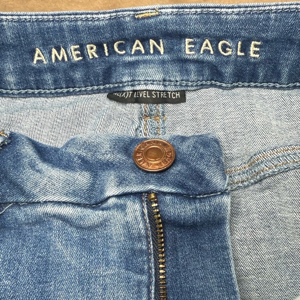American Eagle Outfitter’s Women’s Size 10 High-Rise Distressed Skinny Jeans - Picture 3 of 15